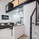 Station With Gallery Apartment Budapest
