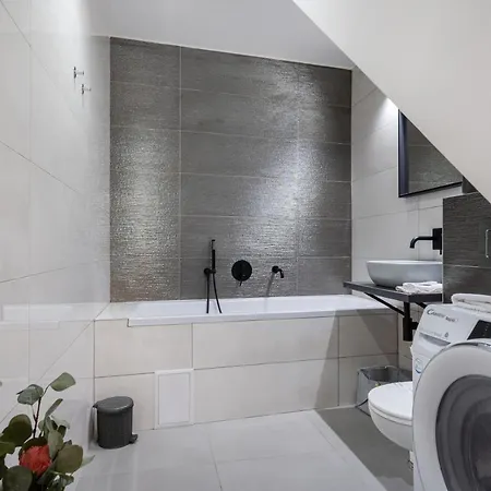 Station With Gallery