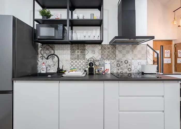 Station With Gallery Budapest