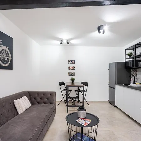 Apartment Station With Gallery