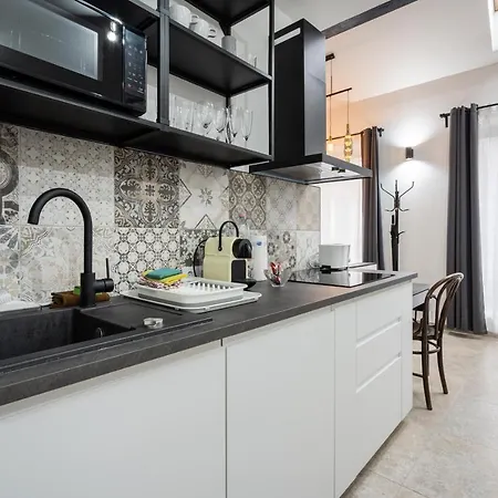 Station With Gallery Budapest