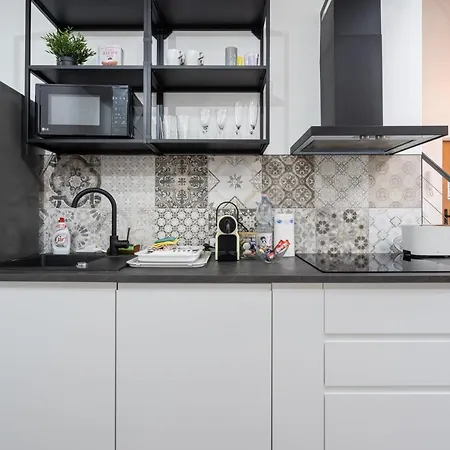 Station With Gallery Budapest