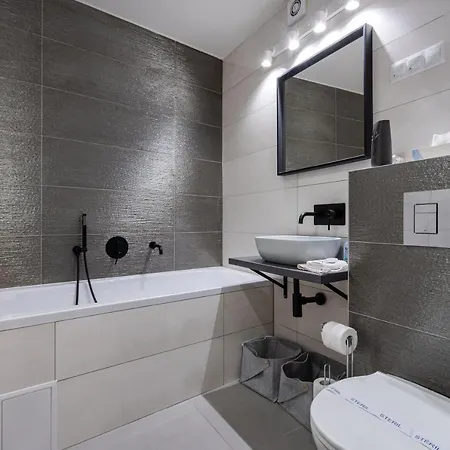 Station With Gallery Apartment Budapest